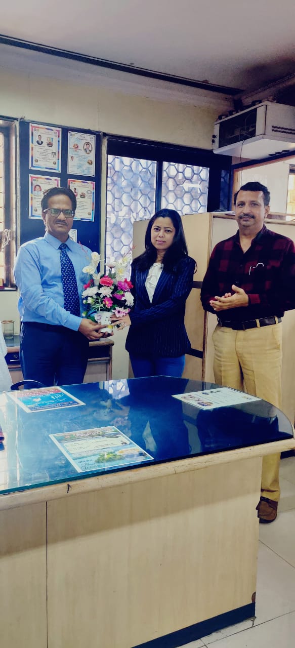 Congrats to Smt. Kaveri Kadam for completing MDRT 22 Norms, the 19th from Shivajinagar! Kudos to Shri Charanjit Mattaji for the support